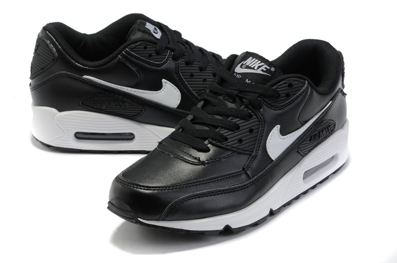 nike chaussure noire cuire